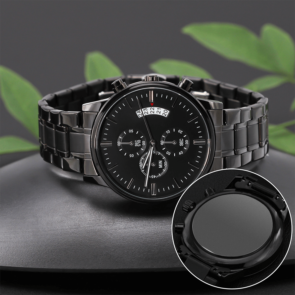 Diseño de logotipo grabado de Seventus, reloj cronógrafo negro