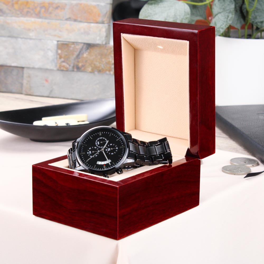 Diseño de logotipo grabado de Seventus, reloj cronógrafo negro